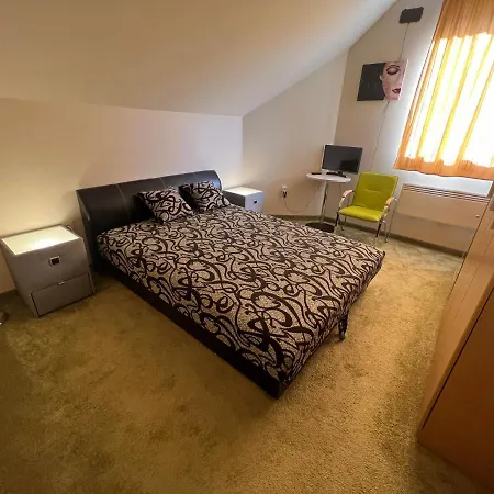 Boldogfalvi Apartman Debrecen Exterior photo