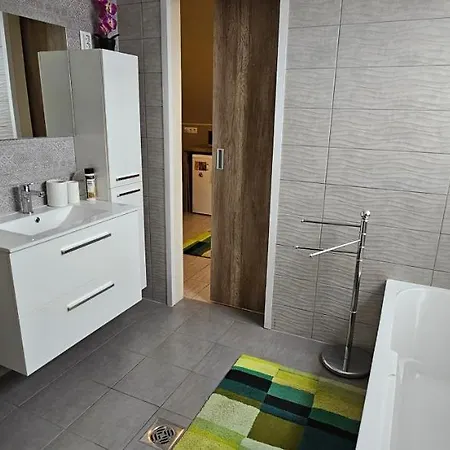 Boldogfalvi Apartman Debrecen Exterior photo